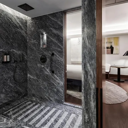 Capital Center - Mgallery Collection Otel